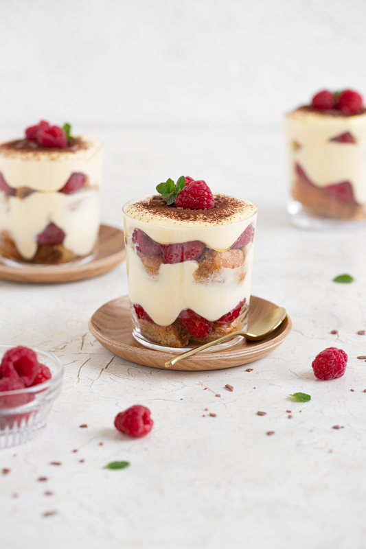 Tiramisu z malinami v kozarcu Leaneen recept Tiramisu z malinami v kozarcu Leaneen recept