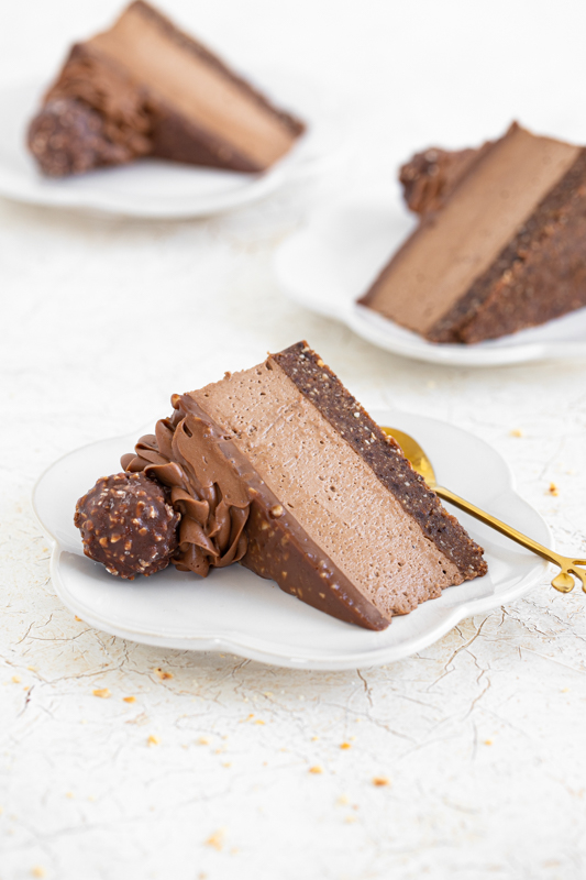 Ferrero Rocher cheesecake (brez peke) Leaneen recept Ferrero Rocher cheesecake (brez peke) Leaneen recept